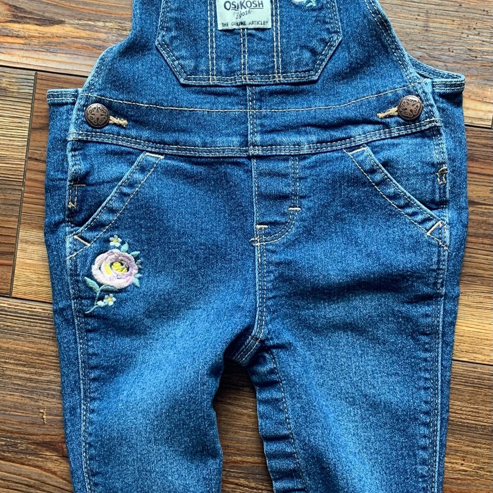 Oshkosh B’gosh Girls Size 9 Months Denim Overalls Embroidered Flowers - Picture 4 of 9